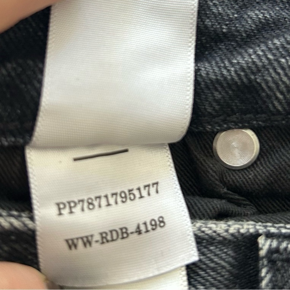 Everlane 90s Curvy Cheeky Black Denim Jean High Rise Straight Button Fly Size 29 - Picture 14 of 15